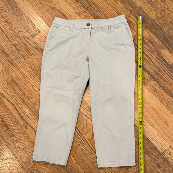 Tommy Bahama Light Beige Capris 10 - Picture 5 of 7